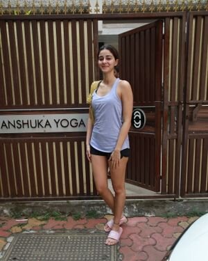 Ananya Panday - Photos: Celebs Spotted Outside Yoga Class