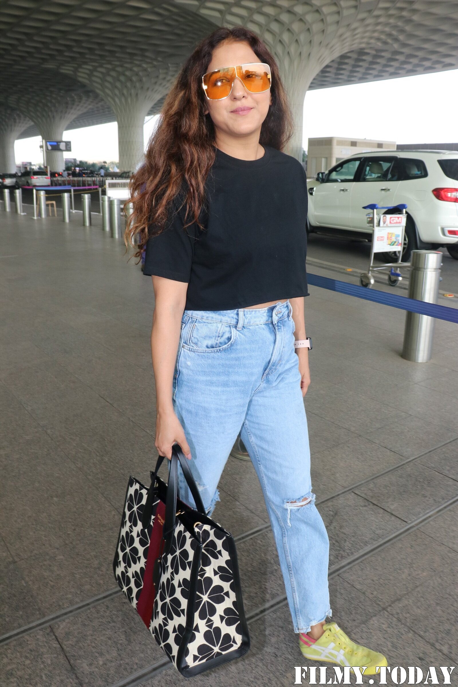 Neeti Mohan - Photos: Celebs Spotted At Airport | Picture 1903151