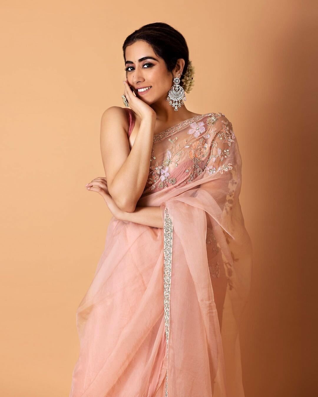 Jonita Gandhi Latest Photos | Picture 1895048