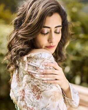 Jonita Gandhi Latest Photos | Picture 1895047