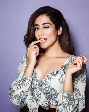 Jonita Gandhi Latest Photos | Picture 1895006