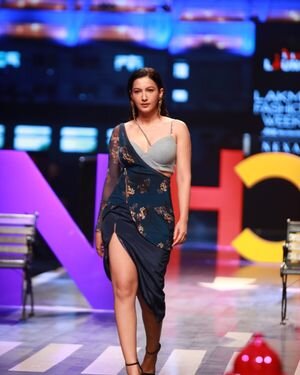 Gauhar Khan - Photos: Celebs At Lakme Fashion Week 2022 | Picture 1893565