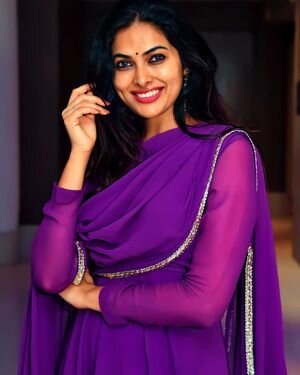 Divi Vadthya Latest Photos | Picture 1899063