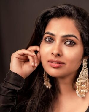 Divi Vadthya Latest Photos | Picture 1899001