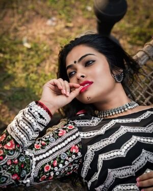 Divi Vadthya Latest Photos | Picture 1898990