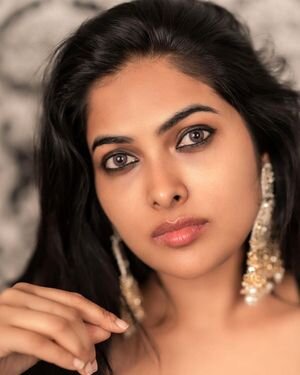 Divi Vadthya Latest Photos | Picture 1899002