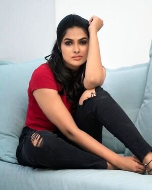 Divi Vadthya Latest Photos | Picture 1899005