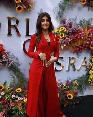 Shilpa Shetty - Photos: Celebs Spotted At Khar | Picture 1899827