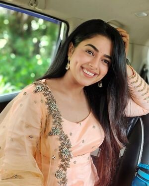 Siddhi Idnani Latest Photos | Picture 1900580