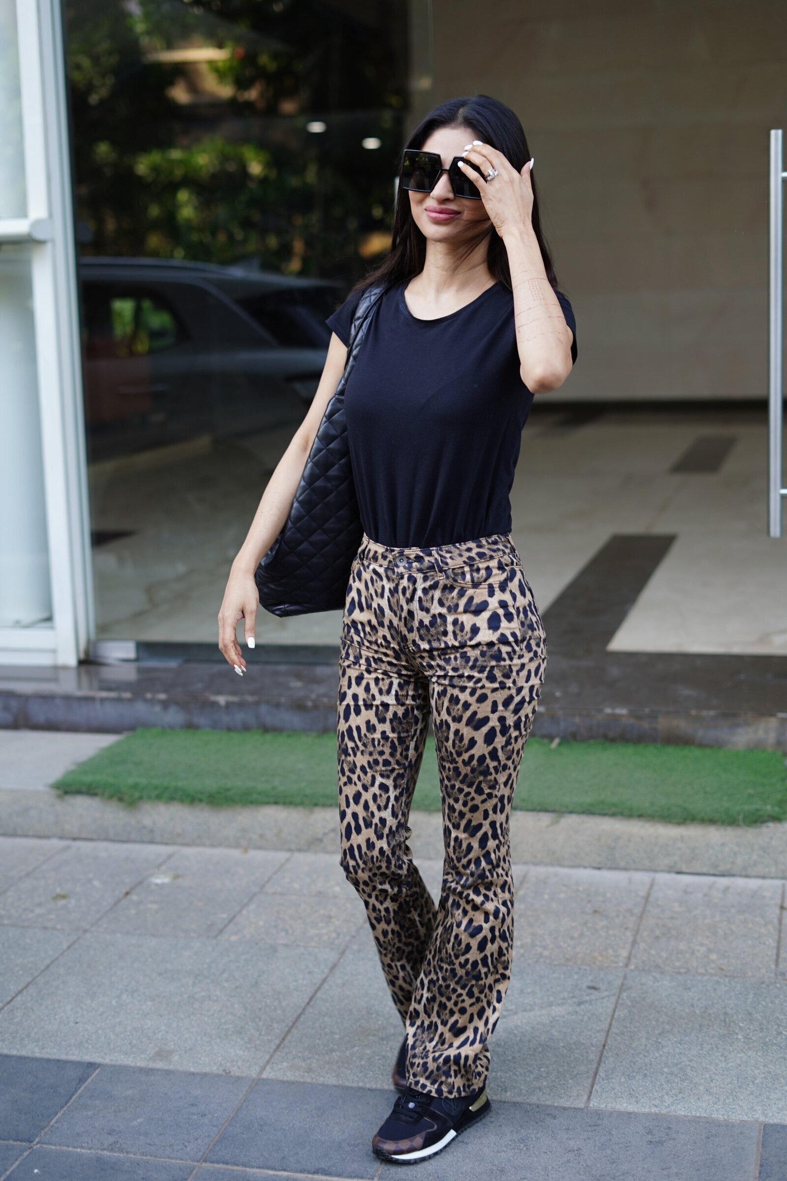 Mouni Roy - Photos: Celebs Spotted At Andheri | Picture 1901340