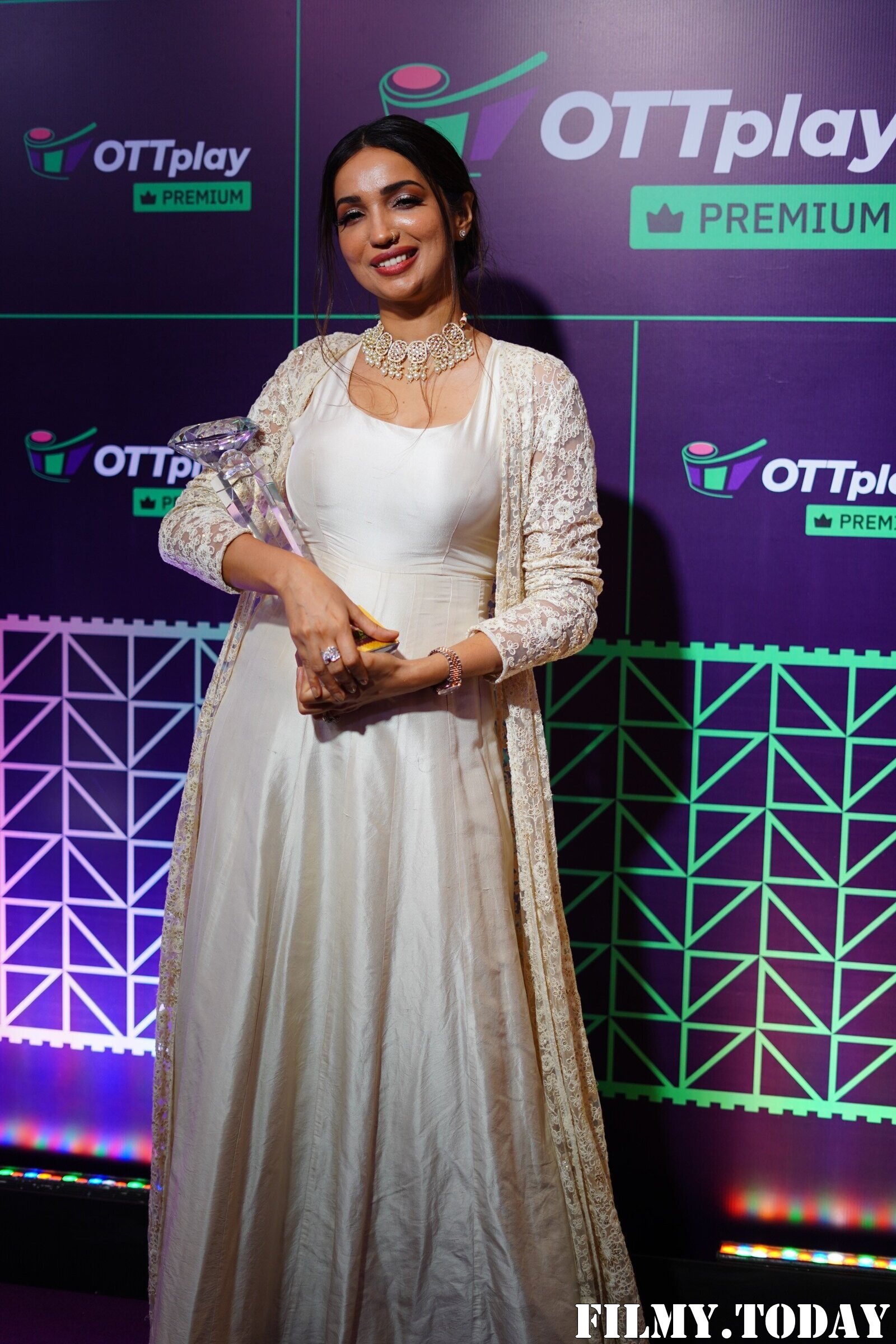 Kanika Dhillon - Photos: Celebs On The Red Carpet Of Pan India Ott Awards 2022 | Picture 1890213