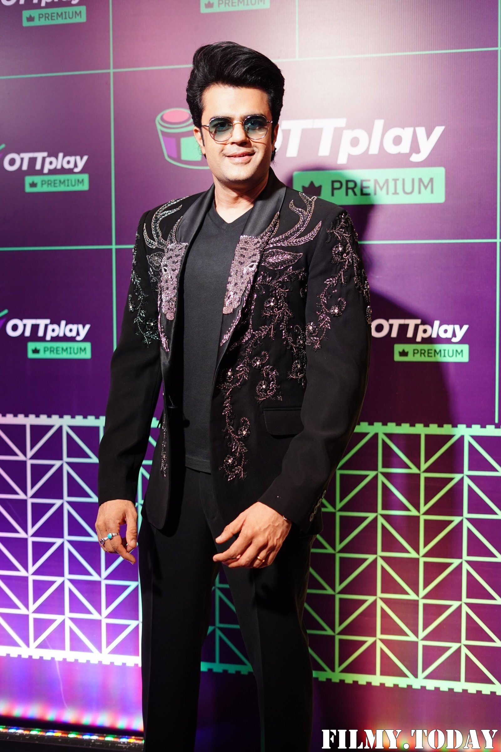 Manish Paul - Photos: Celebs On The Red Carpet Of Pan India Ott Awards 2022 | Picture 1890120
