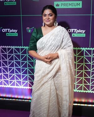 Photos: Celebs On The Red Carpet Of Pan India Ott Awards 2022