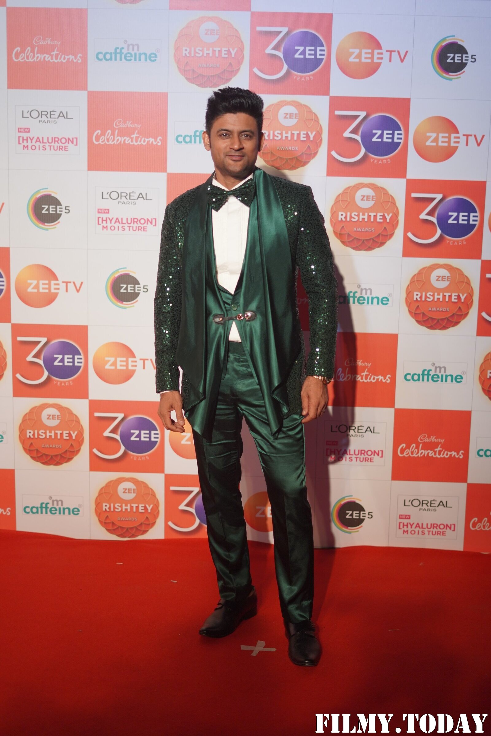 Photos: Celebs On The Red Carpet Of Zee Rishtey Awards 2022 | Picture 1890266
