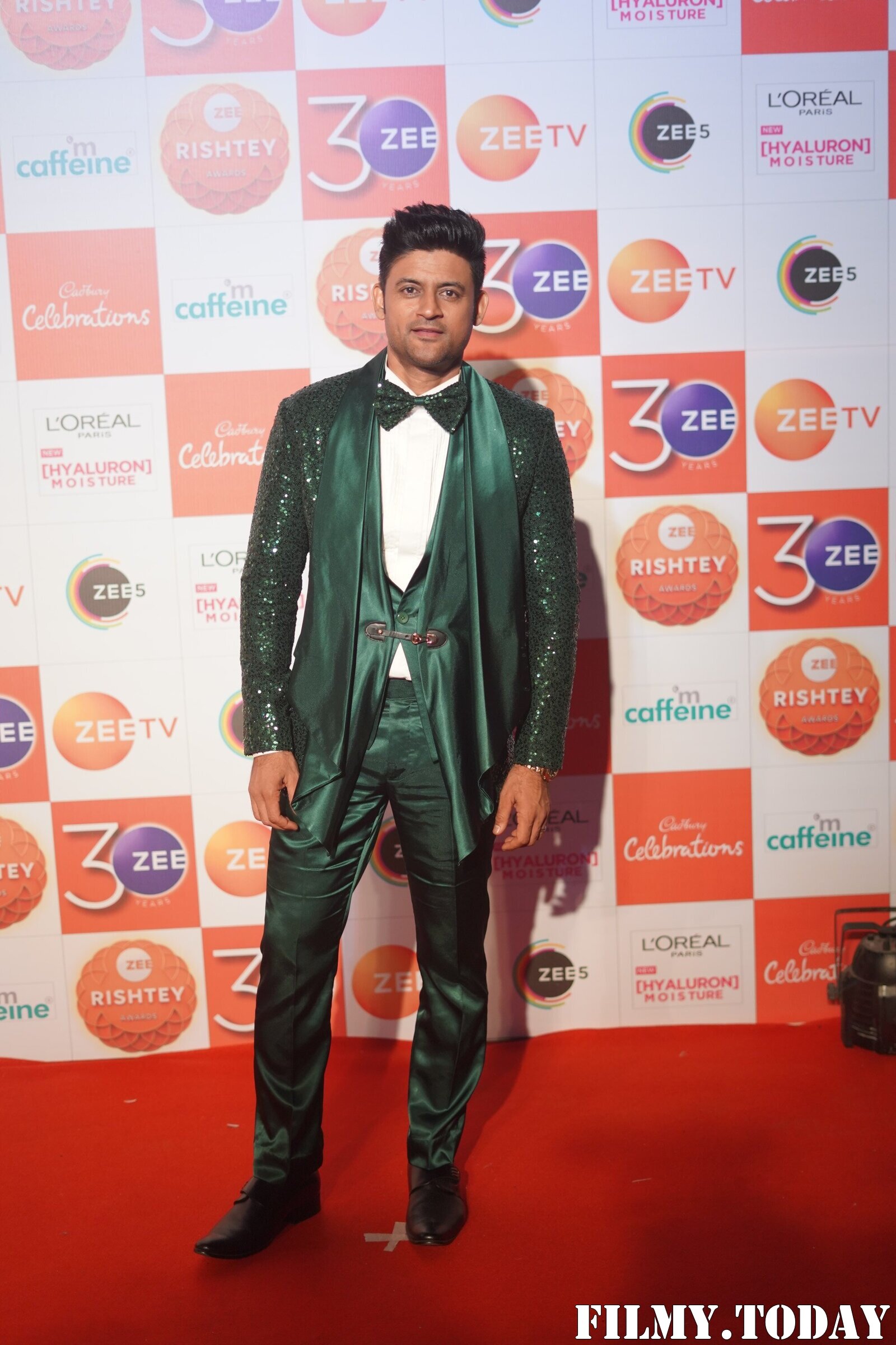 Photos: Celebs On The Red Carpet Of Zee Rishtey Awards 2022 | Picture 1890265