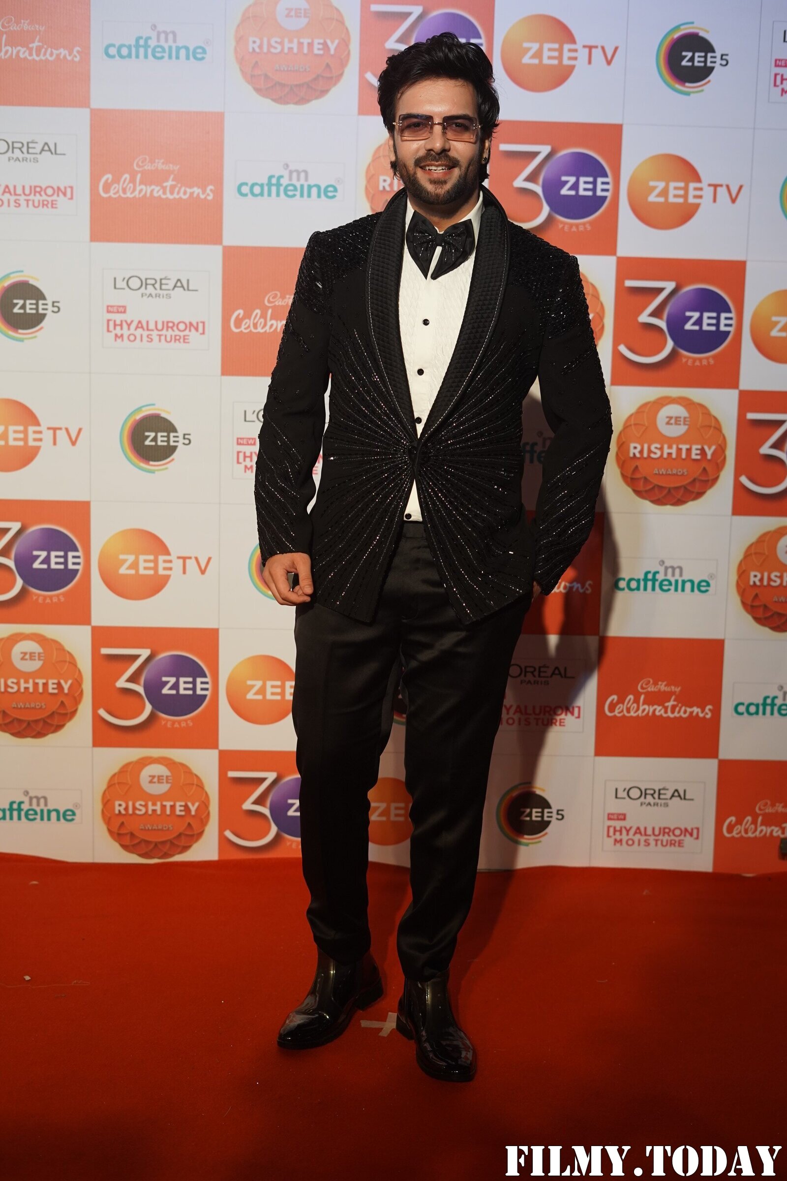 Photos: Celebs On The Red Carpet Of Zee Rishtey Awards 2022 | Picture 1890270