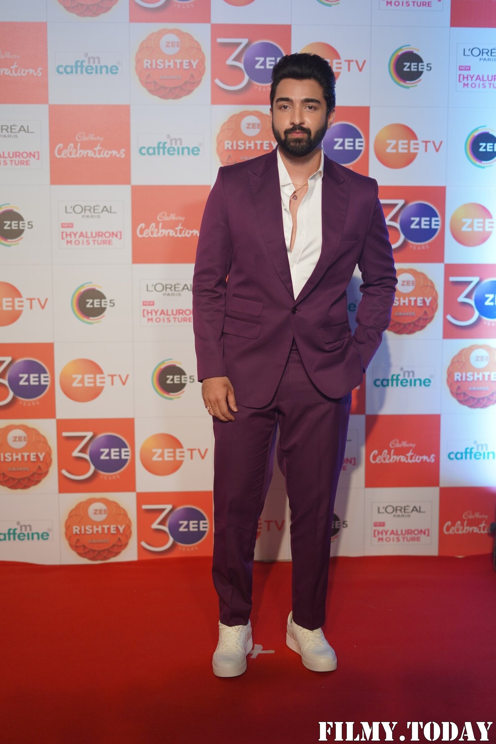 Photos: Celebs On The Red Carpet Of Zee Rishtey Awards 2022 | Picture 1890226