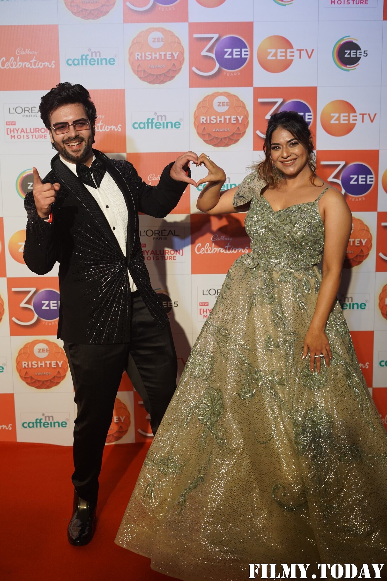 Photos: Celebs On The Red Carpet Of Zee Rishtey Awards 2022 | Picture 1890268