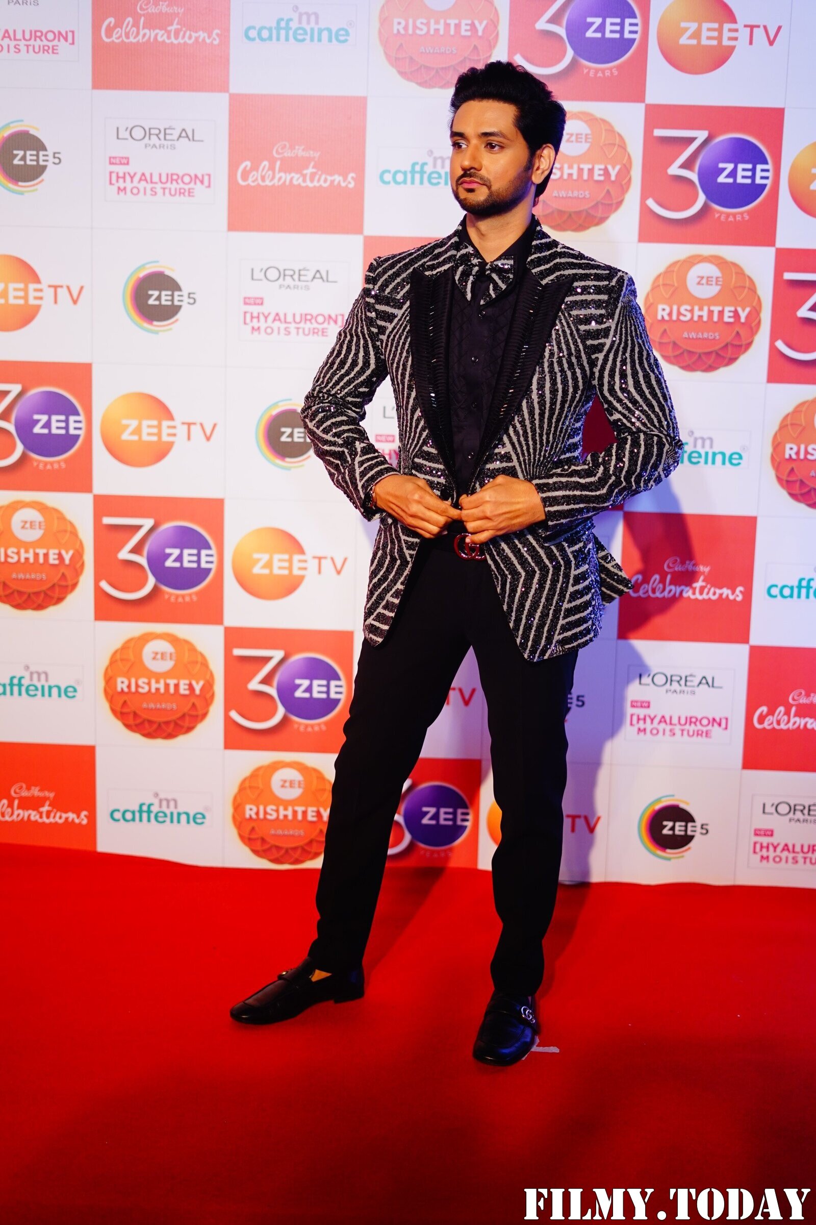 Photos: Celebs On The Red Carpet Of Zee Rishtey Awards 2022 | Picture 1890223