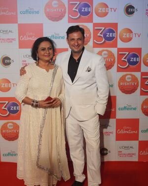 Photos: Celebs On The Red Carpet Of Zee Rishtey Awards 2022