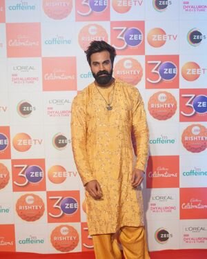 Photos: Celebs On The Red Carpet Of Zee Rishtey Awards 2022 | Picture 1890229