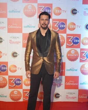Photos: Celebs On The Red Carpet Of Zee Rishtey Awards 2022 | Picture 1890237