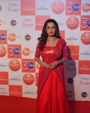 Photos: Celebs On The Red Carpet Of Zee Rishtey Awards 2022