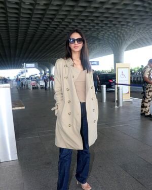 Vaani Kapoor - Photos: Celebs Spotted At Airport | Picture 1890811