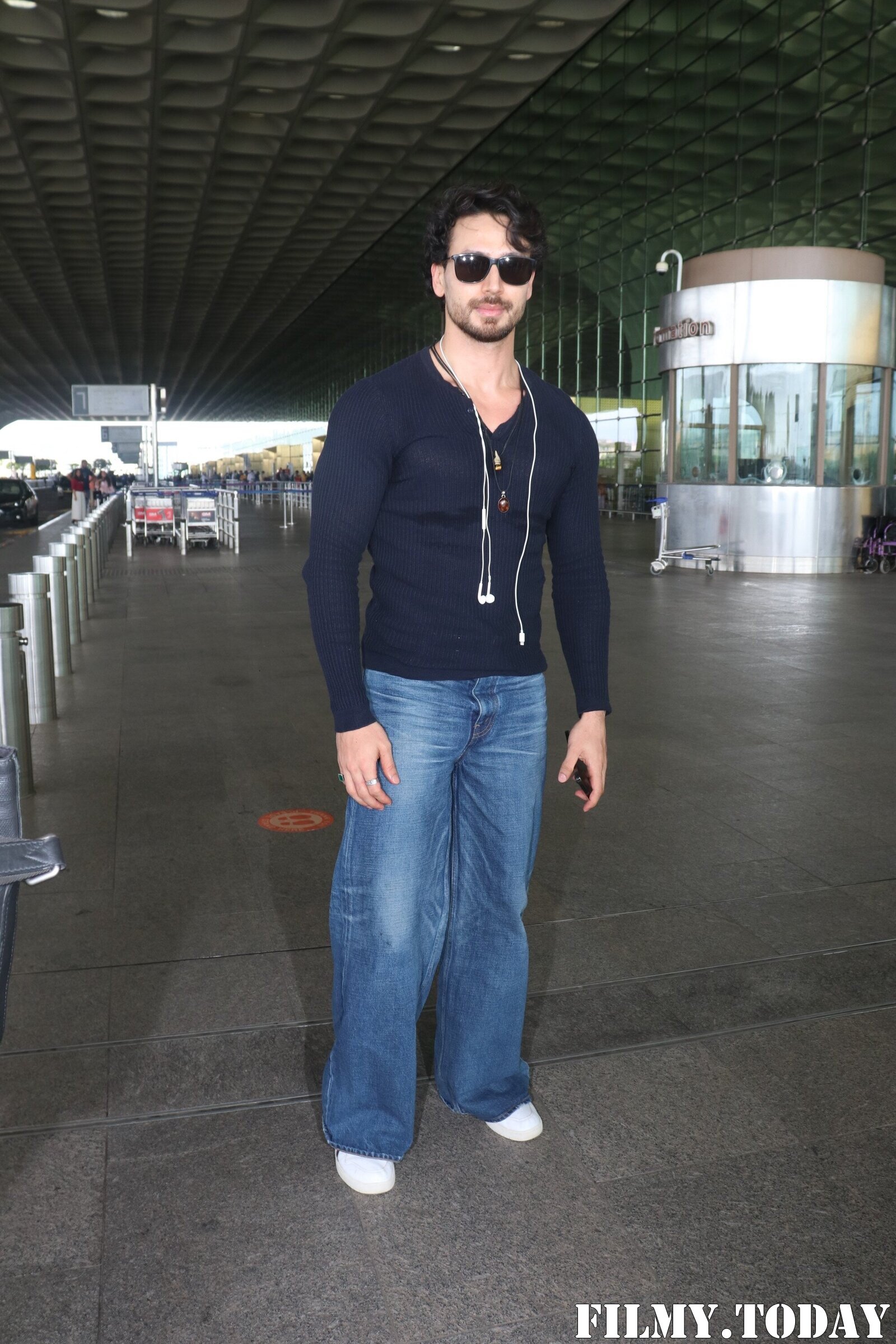 Tiger Shroff - Photos: Celebs Spotted At Airport | Picture 1891053