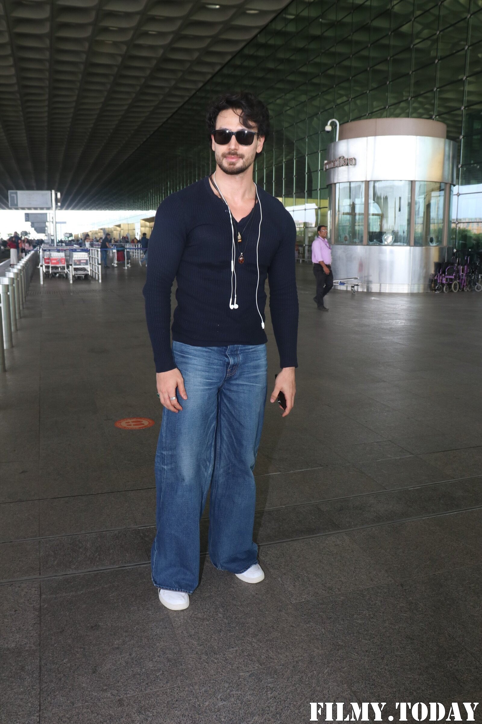 Tiger Shroff - Photos: Celebs Spotted At Airport | Picture 1891052