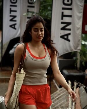 Janhvi Kapoor - Photos: Celebs Spotted Post Gym Workout | Picture 1891068