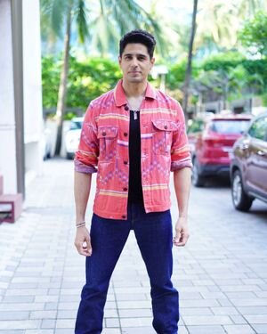 Sidharth Malhotra - Photos: Celebs Spotted At T-Series | Picture 1891730