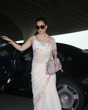 Kangana Ranaut - Photos: Celebs Spotted At Airport | Picture 1891962
