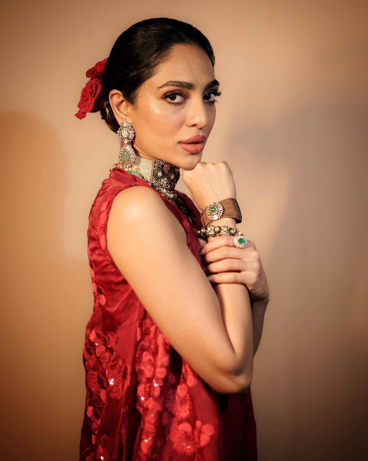 Shobita Dhulipala Latest Photoshoot | Picture 1933427