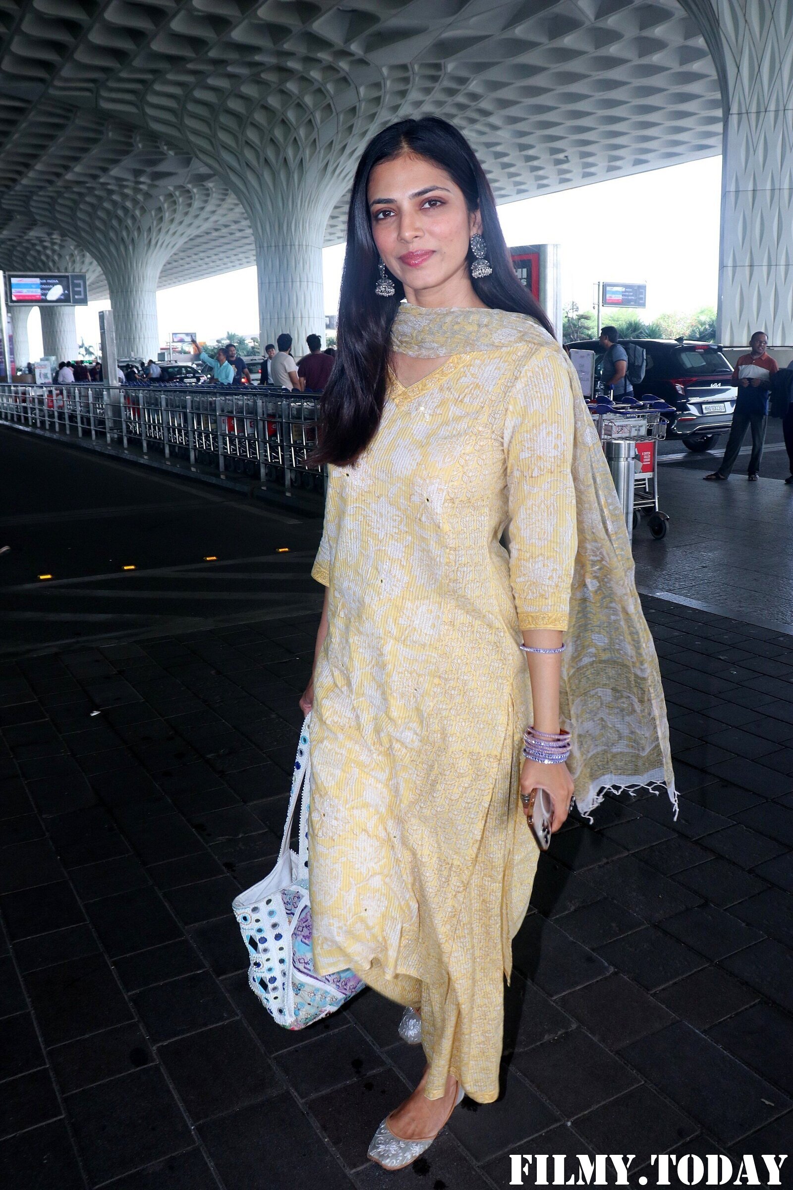 Malavika Mohanan - Photos: Celebs  Spotted At Airport | Picture 1934276