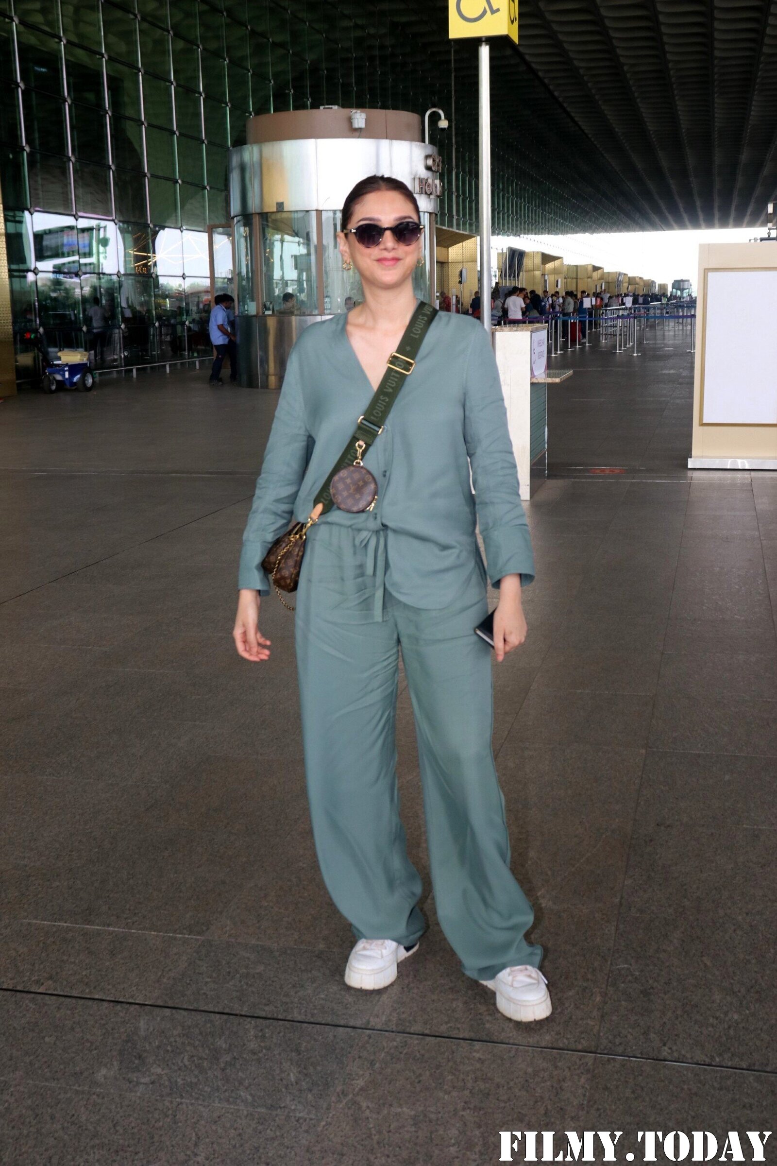 Aditi Rao Hydari - Photos: Celebs  Spotted At Airport | Picture 1934258