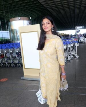Malavika Mohanan - Photos: Celebs  Spotted At Airport | Picture 1934275