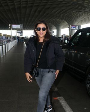 Parineeti Chopra - Photos: Celebs  Spotted At Airport | Picture 1934272