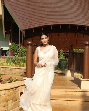 Aishwarya Lekshmi - Photos: Team Of Magnum Opus Ps-2 Spotted Promoting Their Film | Picture 1935286