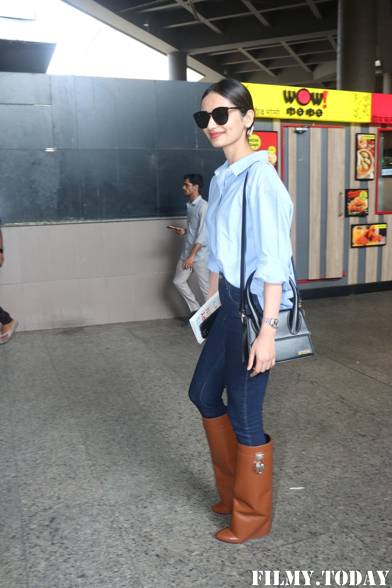 Manushi Chhillar - Photos: Celebs  Spotted At Airport | Picture 1935356