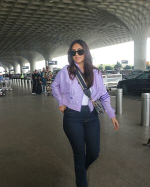 Mrunal Thakur - Photos: Celebs  Spotted At Airport