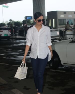 Manushi Chhillar - Photos: Celebs  Spotted At Airport | Picture 1939716