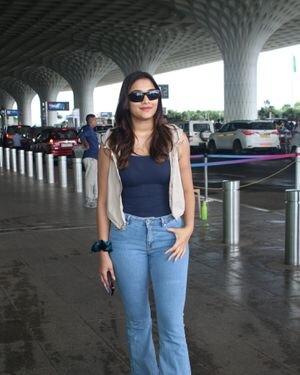 Saiee Manjrekar - Photos: Celebs  Spotted At Airport | Picture 1939749