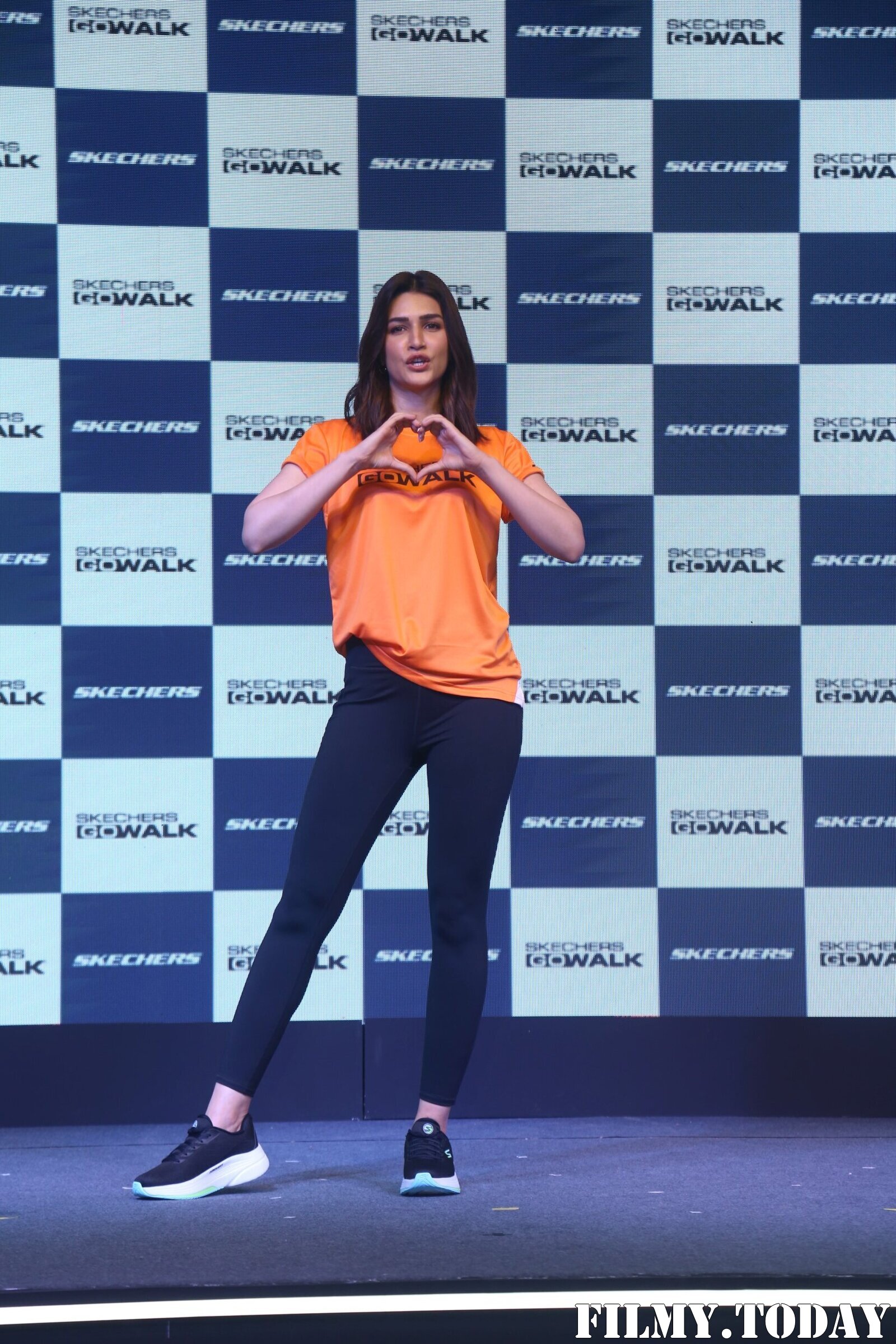 Photos: Kriti Sanon At The Press Conference Of 4th Edition Of The Skechers Walkathon | Picture 1940188
