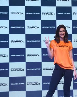 Photos: Kriti Sanon At The Press Conference Of 4th Edition Of The Skechers Walkathon | Picture 1940186