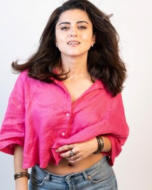 Ridhi Dogra Latest Photos | Picture 1941854