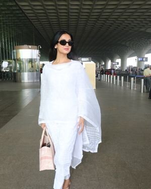 Sonal Chauhan - Photos: Celebs  Spotted At Airport | Picture 1913987