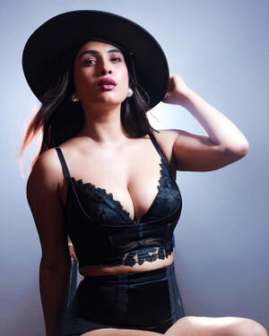 Neha Malik Latest Photoshoot | Picture 1917011