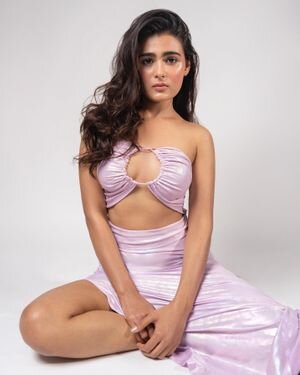 Shalini Pandey Latest Photos | Picture 1916332