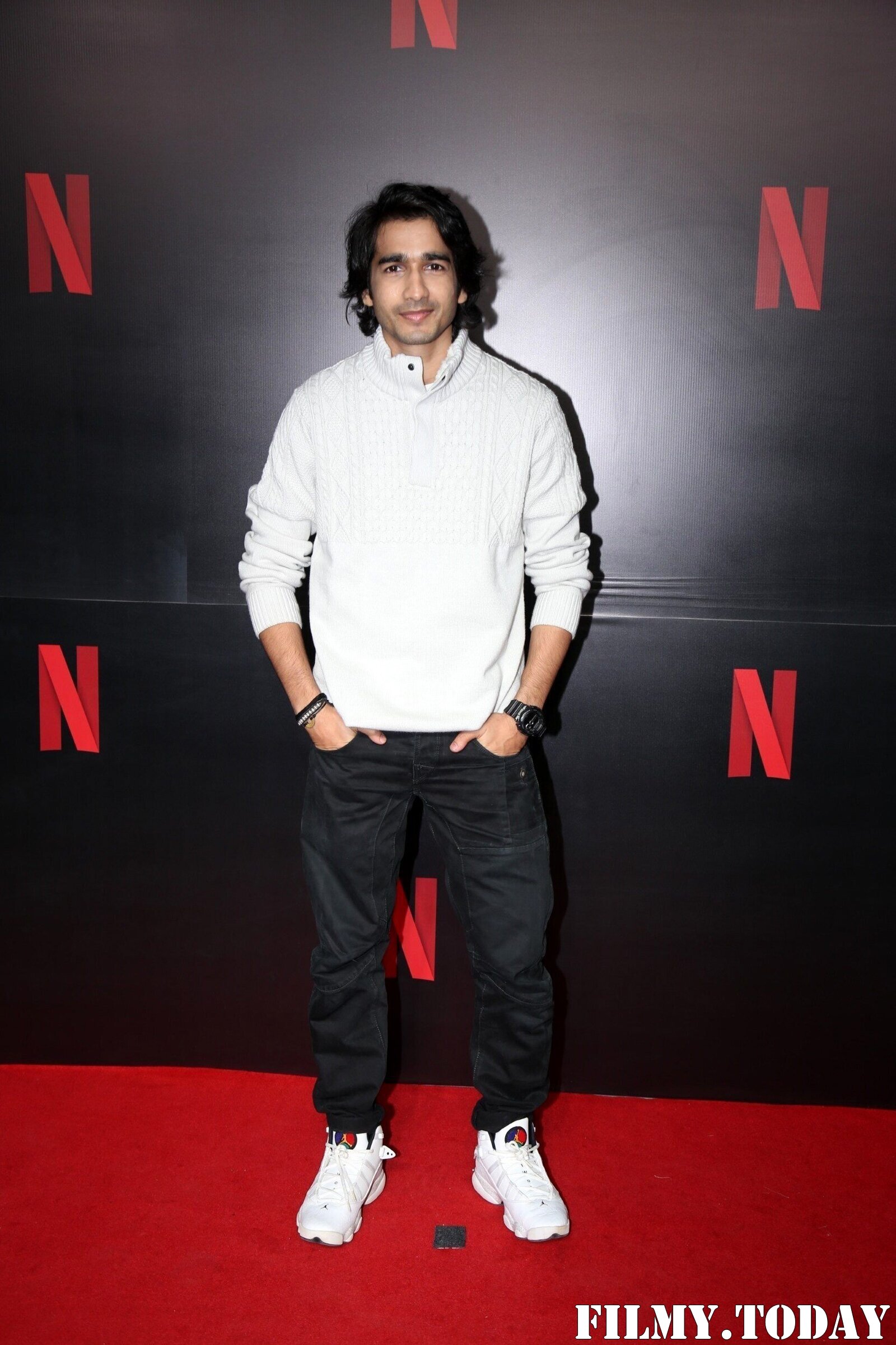 Photos: Celebs At The Netflix Networking Party | Picture 1917727